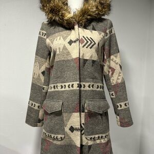 BB Dakota Women’s Tribal Southern Aztec Parka style Coat Jacket Size X-Small